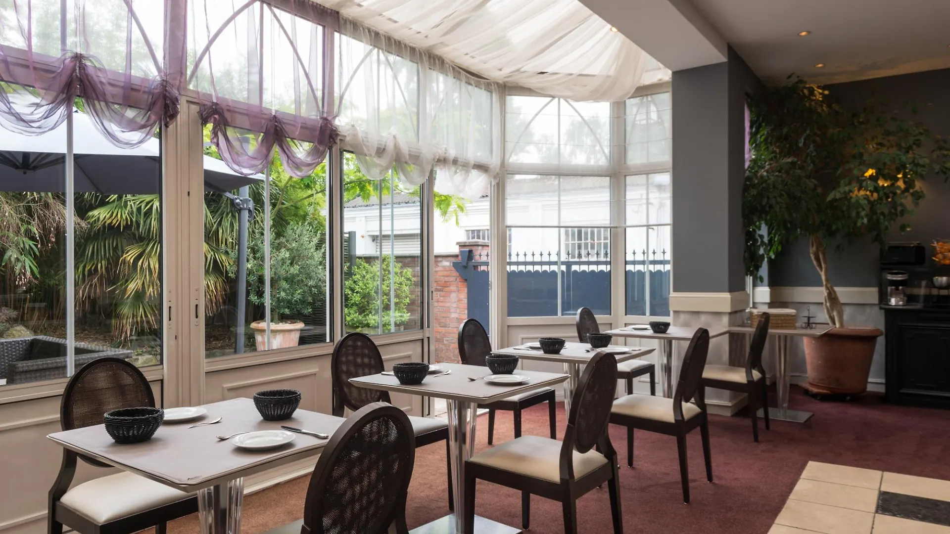 The Originals Boutique, Hotel Bulles By Forgeron, Lille Sud Seclin 3*,